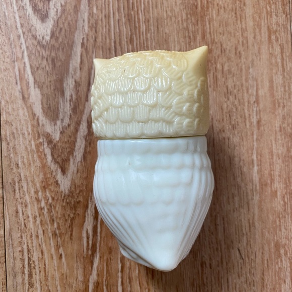 Collection of Vintage 1970’s Avon perfume bottles - Picture 4 of 16